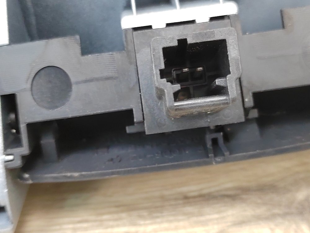 Накладка крышки багажника, 1500 рублей, Москва