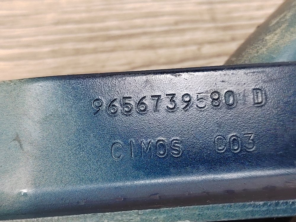 Петля капота, 900 рублей, Москва