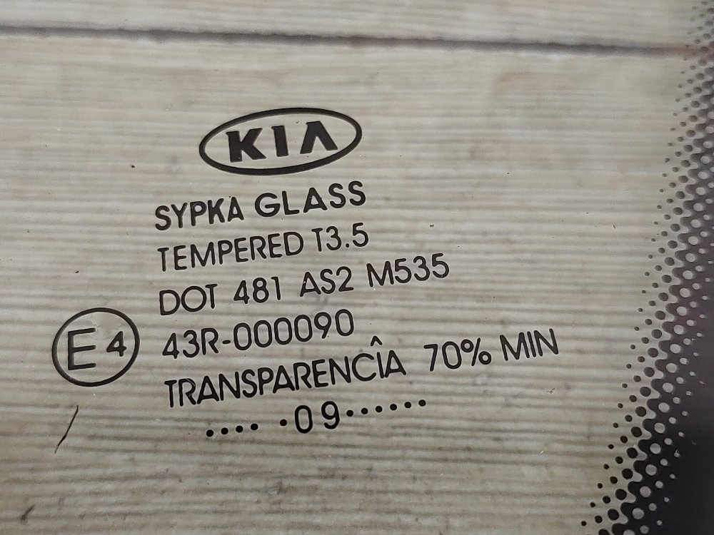 Стекло глухое кузова, 500 рублей, Москва