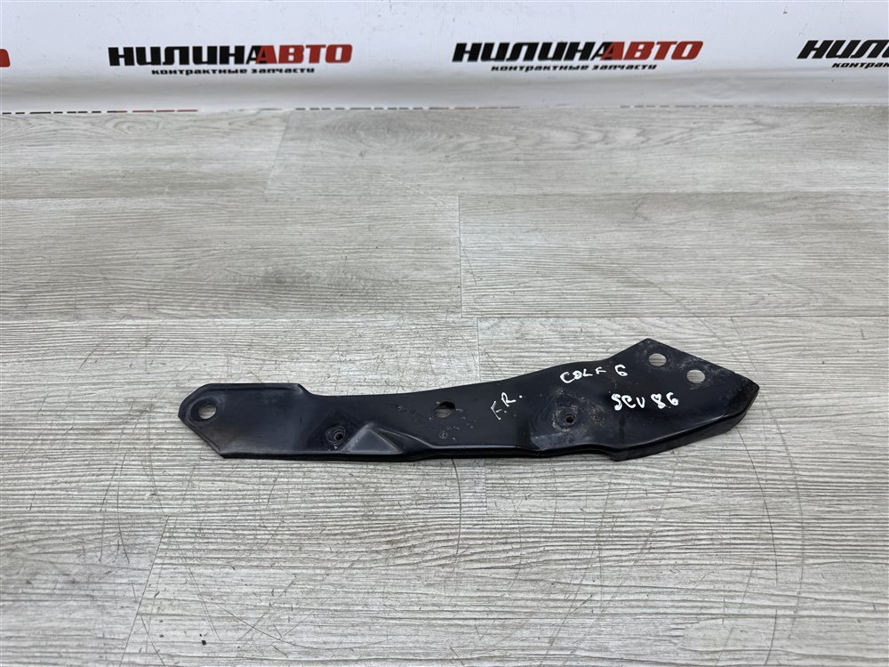 Кронштейн фары, 1000 рублей, Севастополь