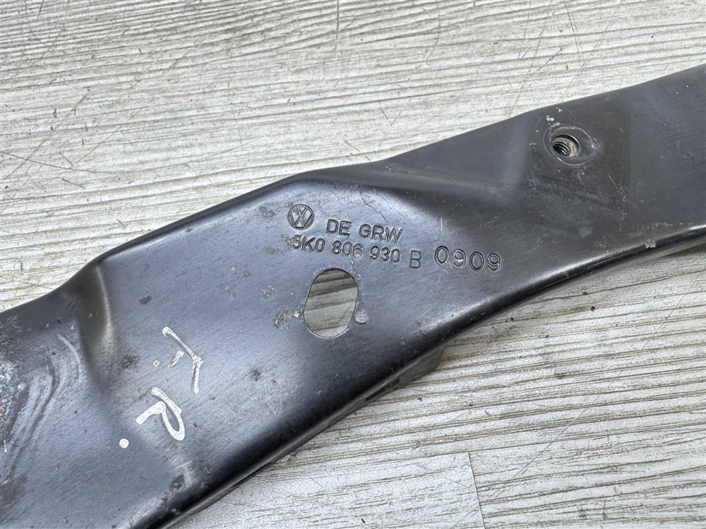 Кронштейн фары, 1000 рублей, Севастополь