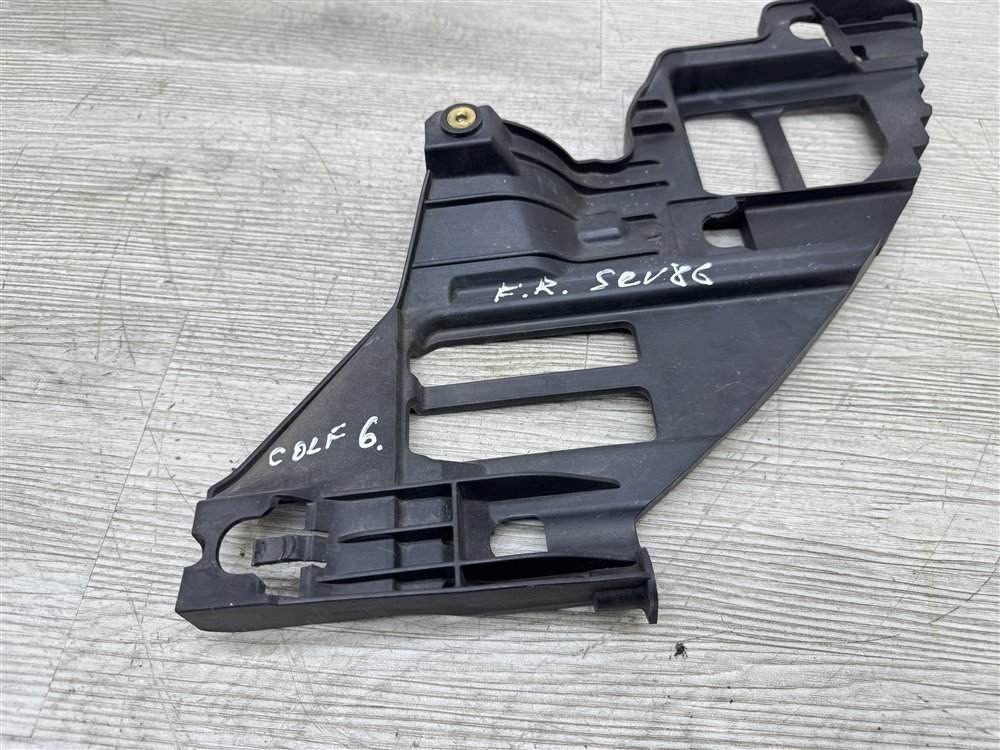 Кронштейн бампера, 2000 рублей, Севастополь