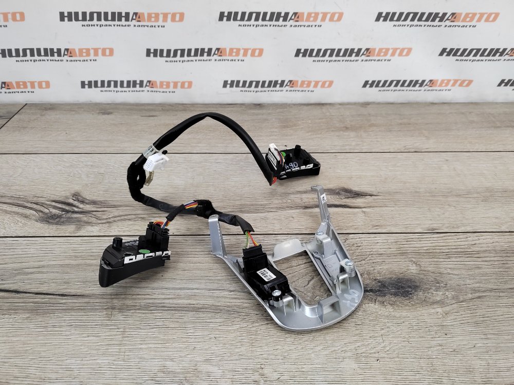 Кнопки на руль, 1000 рублей, Москва