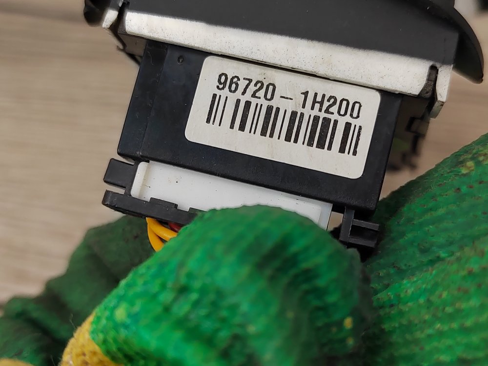 Кнопки на руль, 1000 рублей, Москва