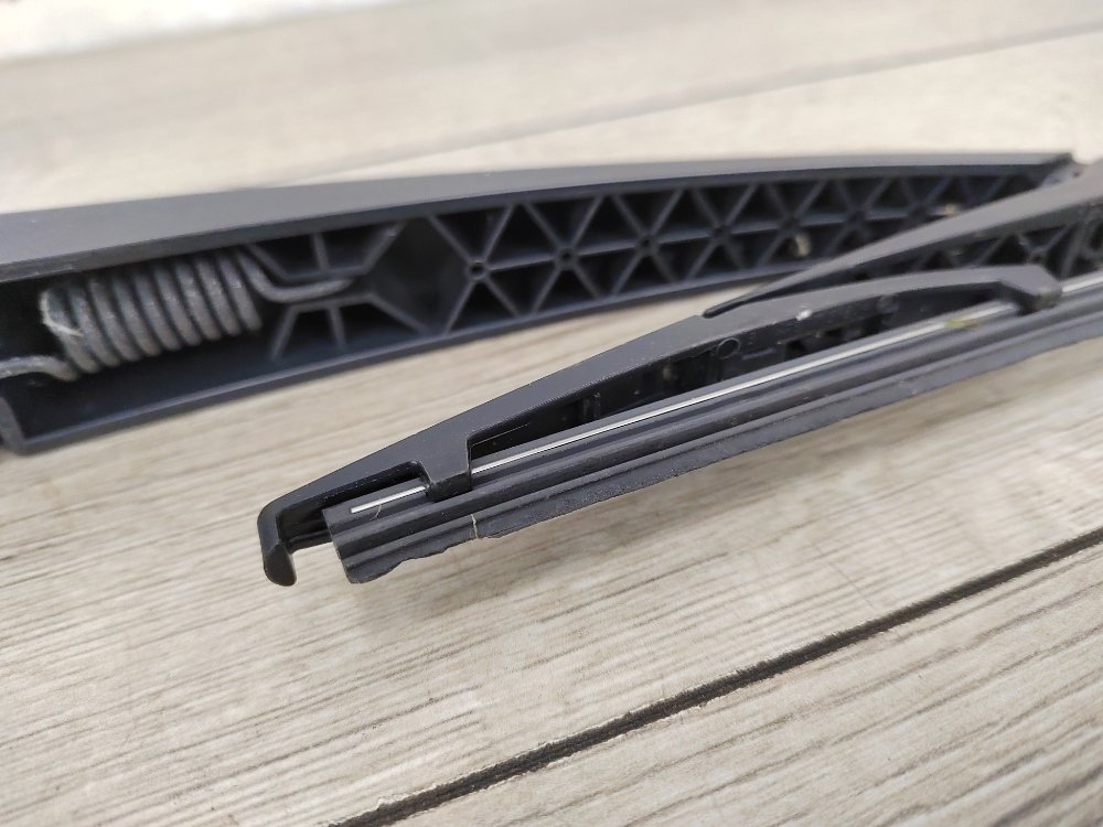 Поводок стеклоочистителя, 700 рублей, Москва