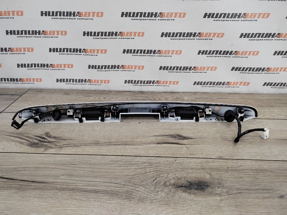 Накладка крышки багажника, 4500 рублей, Москва