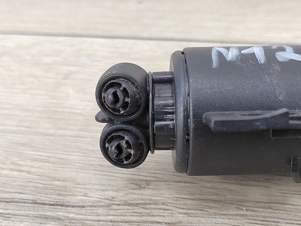 Форсунка омывателя фар, 2000 рублей, Москва