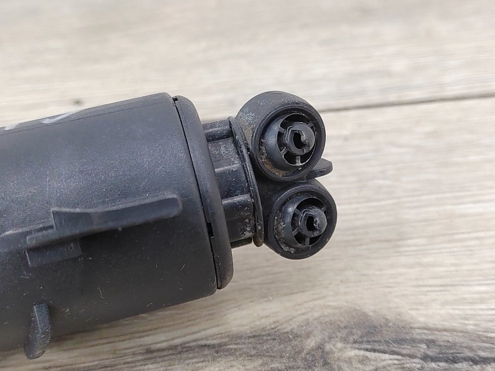 Форсунка омывателя фар, 1800 рублей, Москва