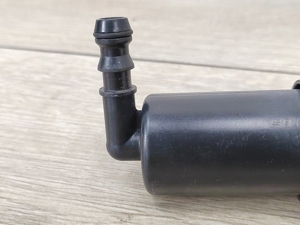 Форсунка омывателя фар, 1800 рублей, Москва