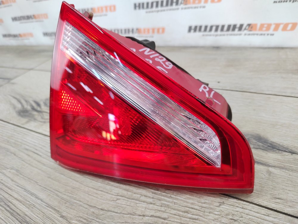 Фонарь в крышку багажника, 1500 рублей, Москва