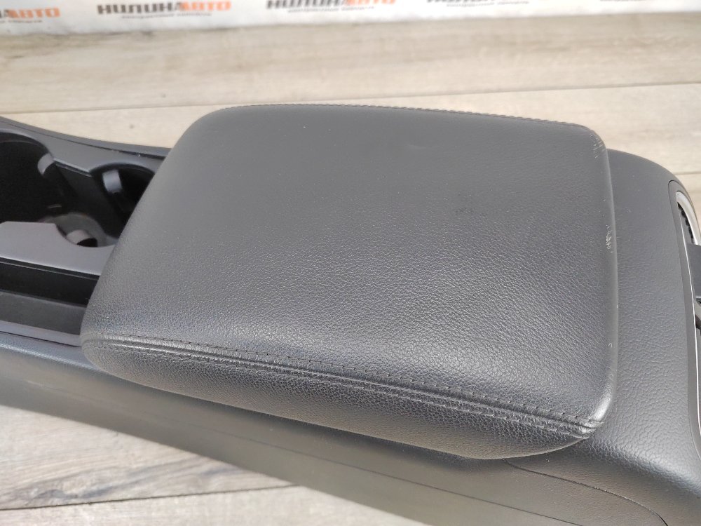 Консоль центральная, 5000 рублей, Москва