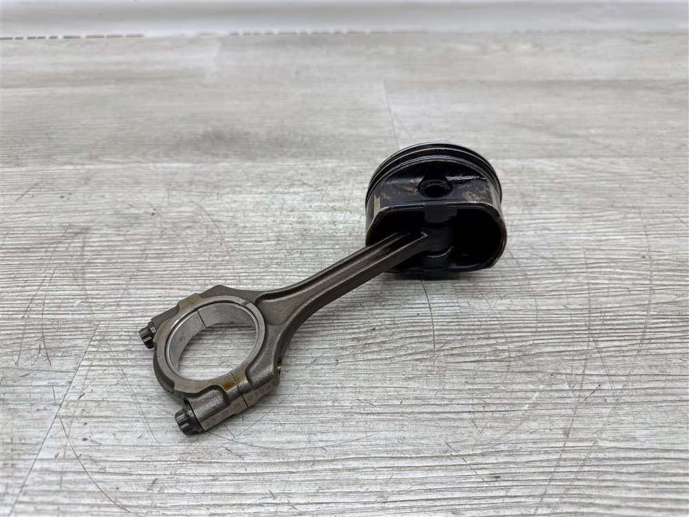 Поршень двигателя, 2000 рублей, Севастополь