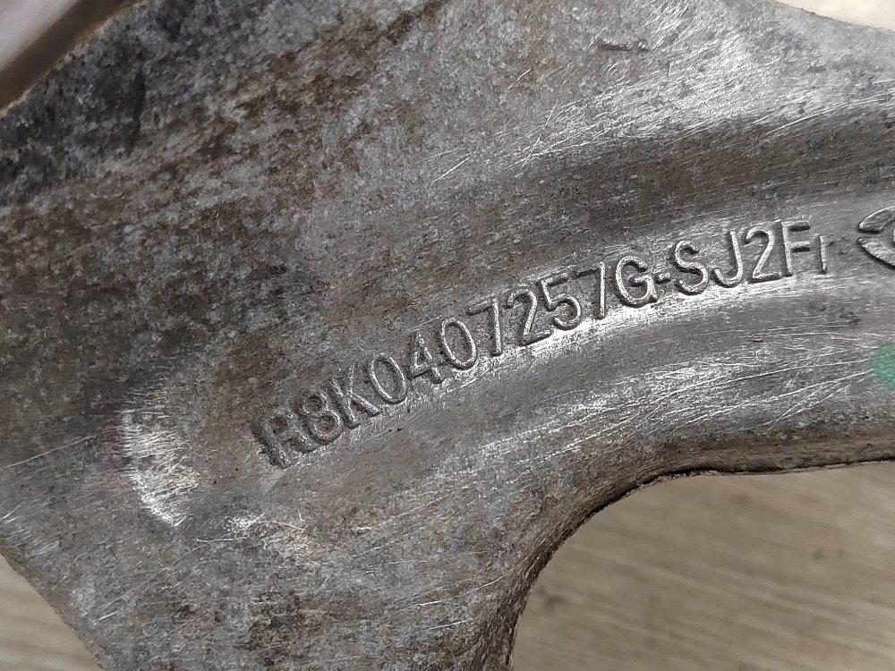 Кулак поворотный, 13500 рублей, Москва