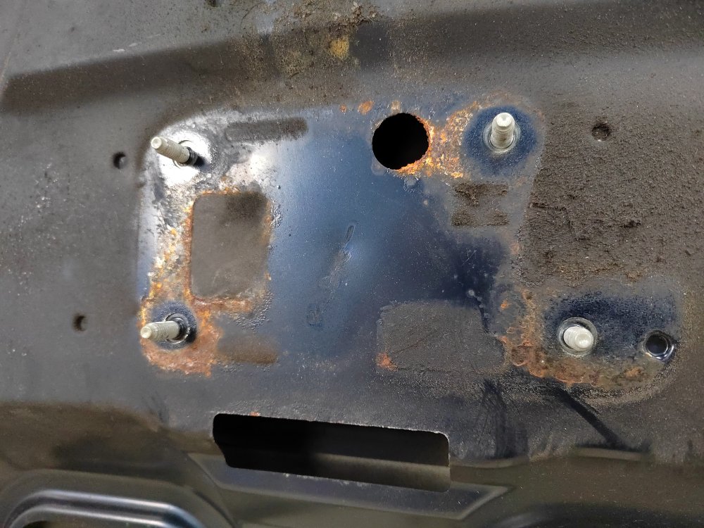 Капот, 18000 рублей, Москва