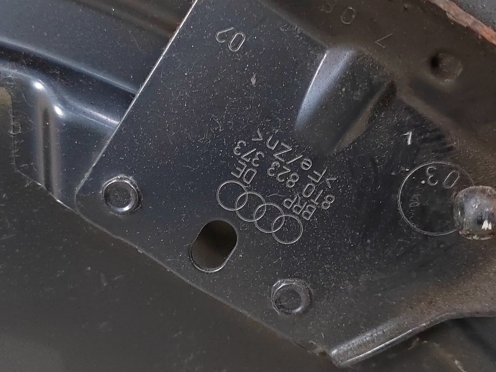 Капот, 18000 рублей, Москва