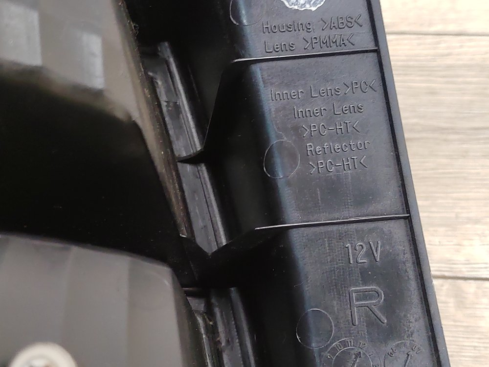 Фонарь в крыло, 7500 рублей, Москва