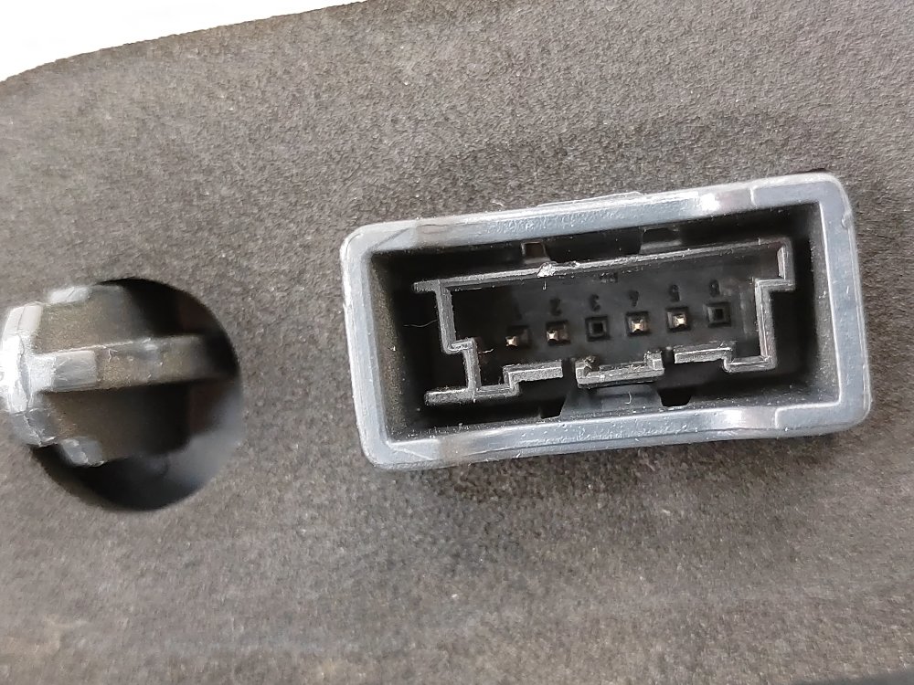 Фонарь в крыло, 2000 рублей, Москва