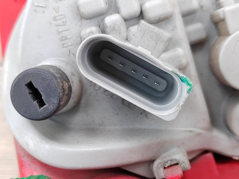 Фонарь в крыло, 1500 рублей, Москва