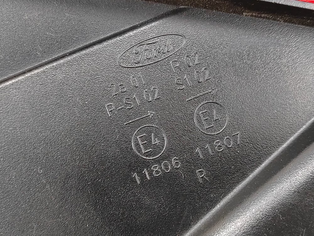 Фонарь в крыло, 2700 рублей, Москва