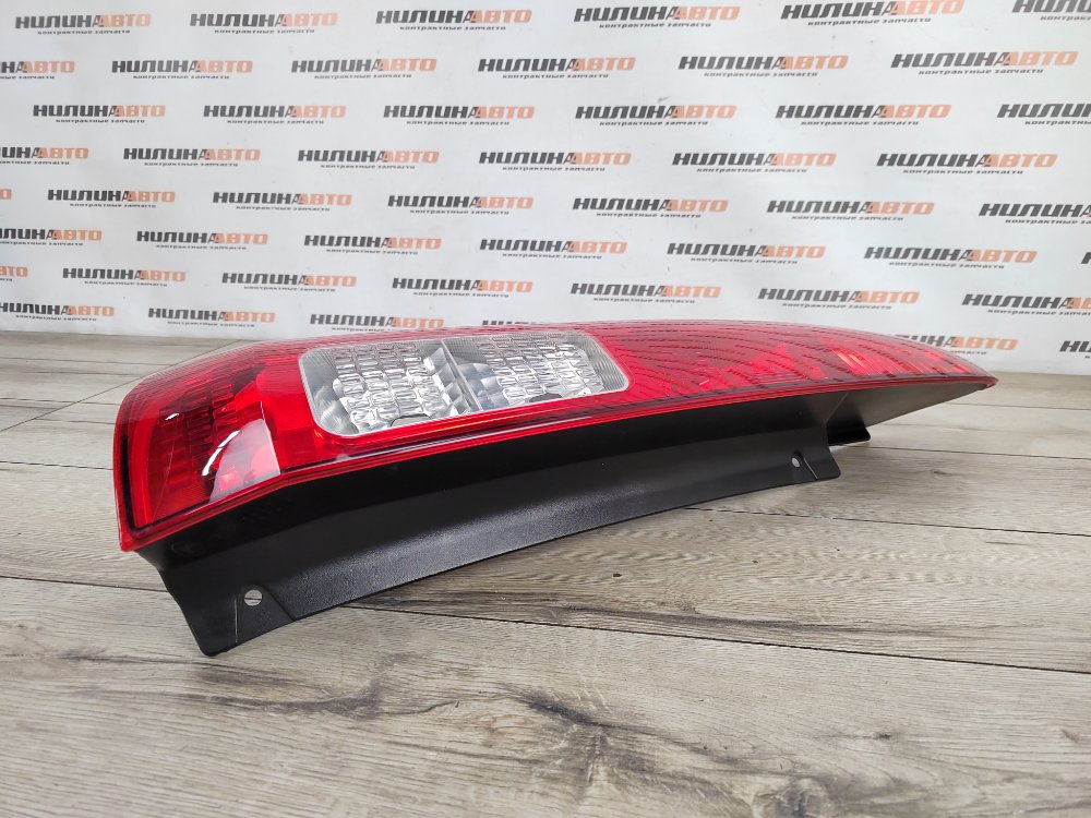 Фонарь в крыло, 3000 рублей, Москва