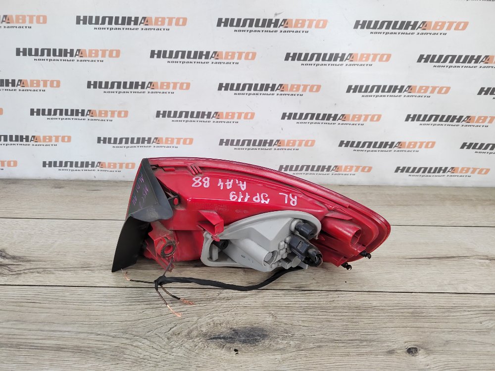 Фонарь в крыло, 2000 рублей, Москва