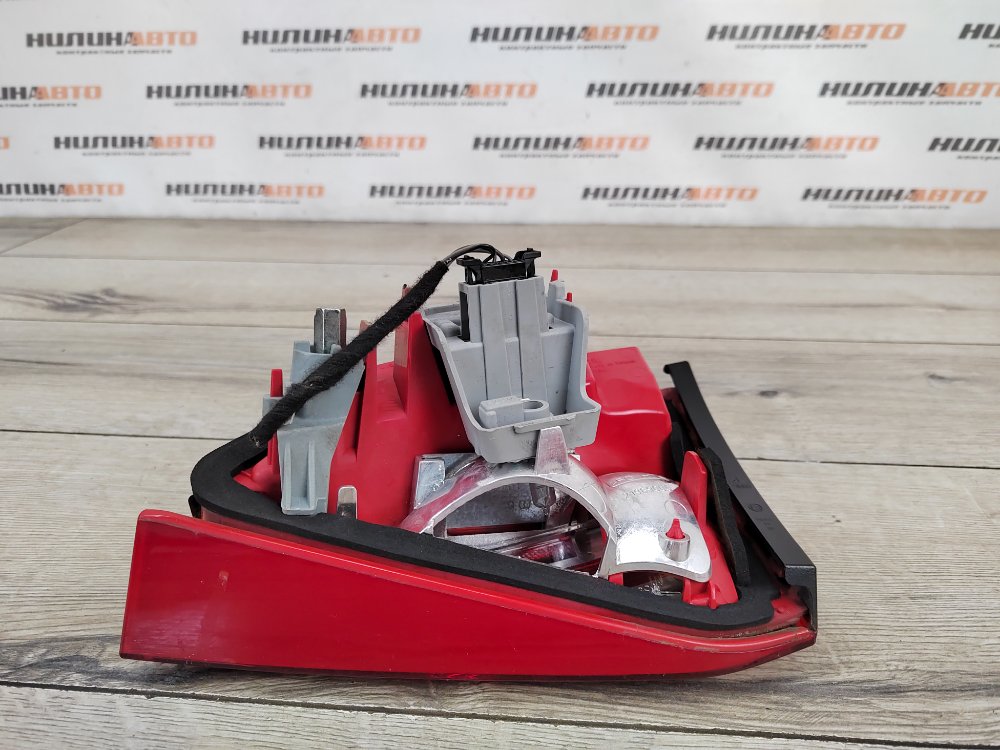 Фонарь в крышку багажника, 3000 рублей, Москва