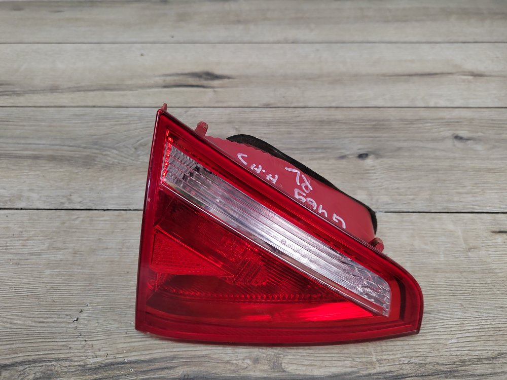 Фонарь в крышку багажника, 1500 рублей, Москва