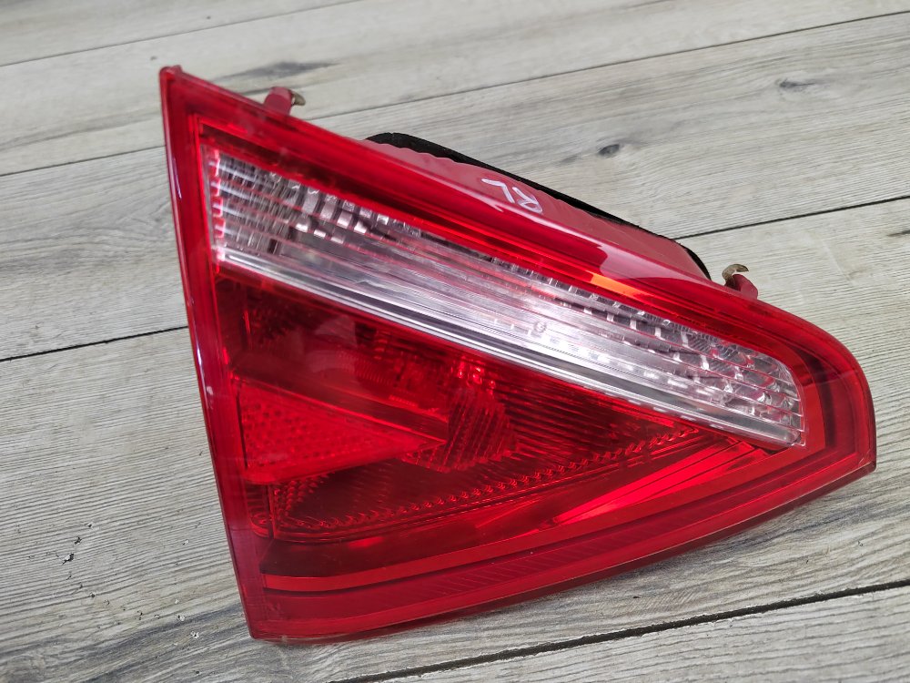 Фонарь в крышку багажника, 1500 рублей, Москва