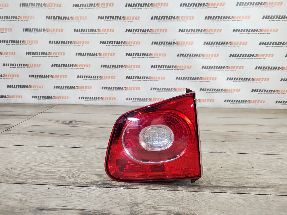 Фонарь в крышку багажника, 2500 рублей, Москва