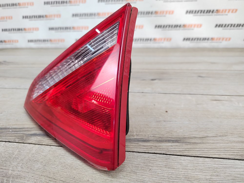 Фонарь в крышку багажника, 2000 рублей, Москва