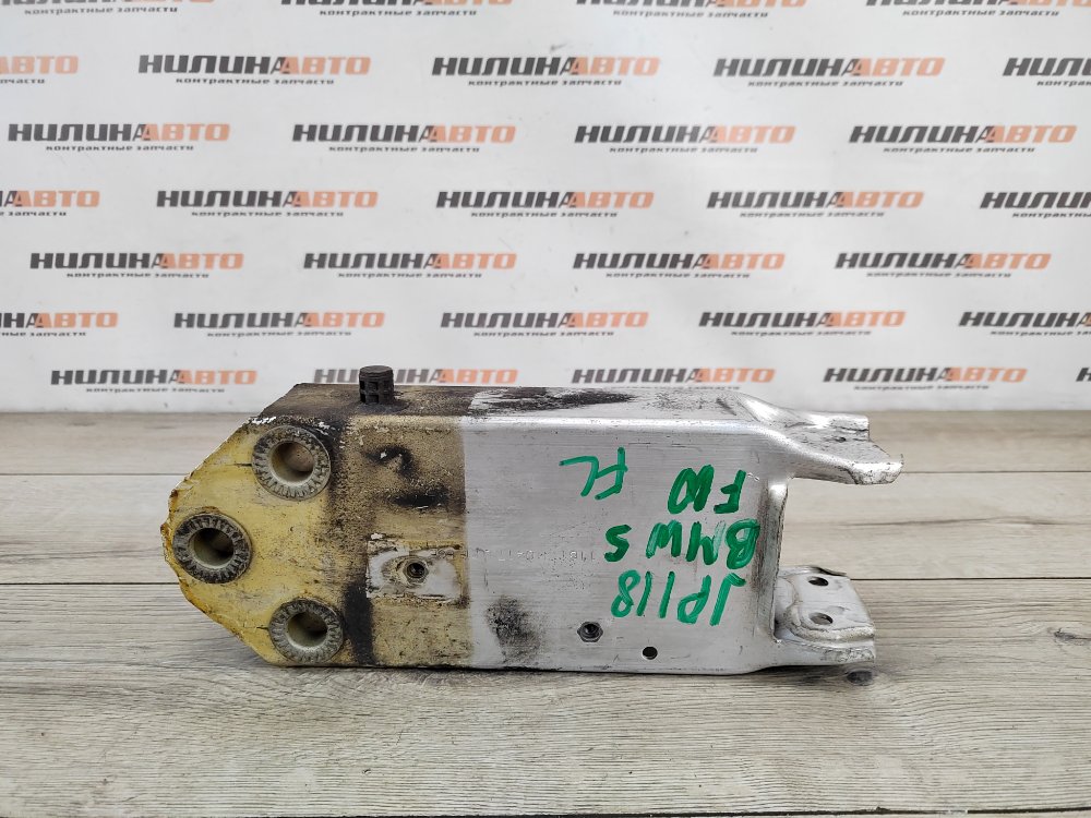 Кронштейн усилителя бампера, 1400 рублей, Москва