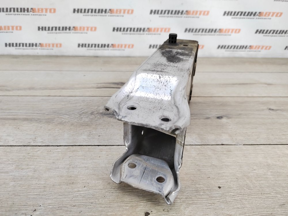 Кронштейн усилителя бампера, 1400 рублей, Москва