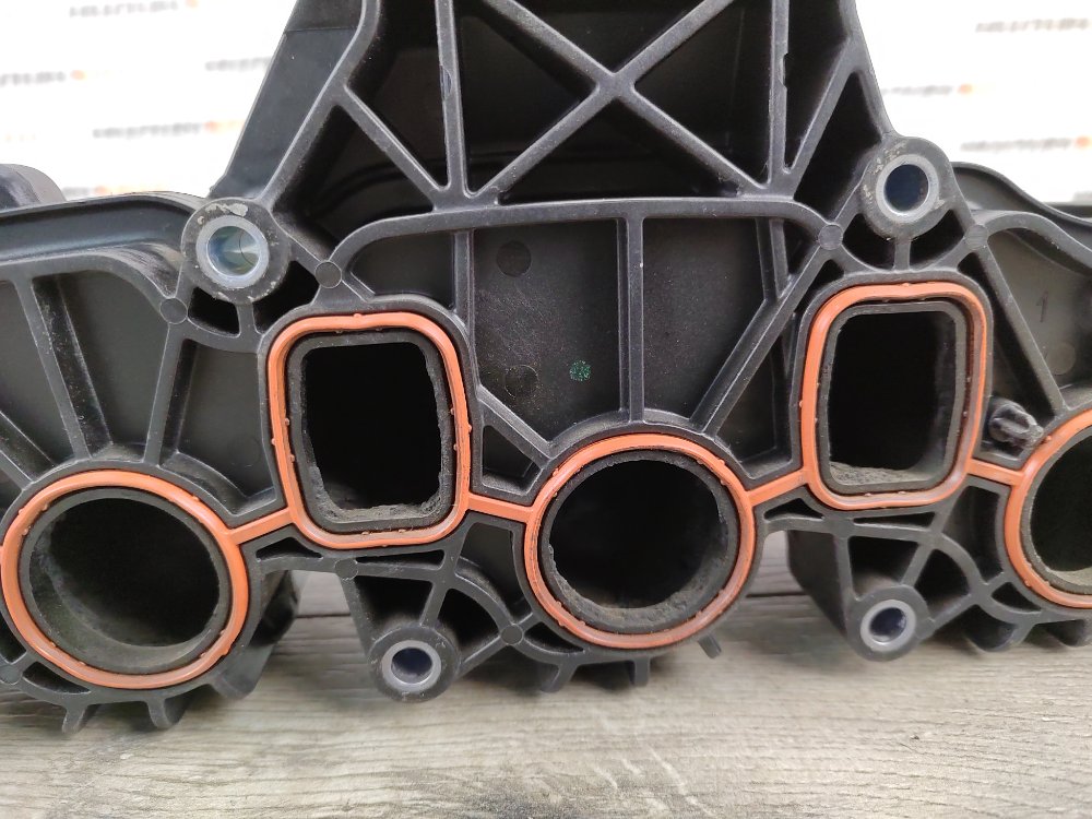 Коллектор впускной, 1400 рублей, Москва