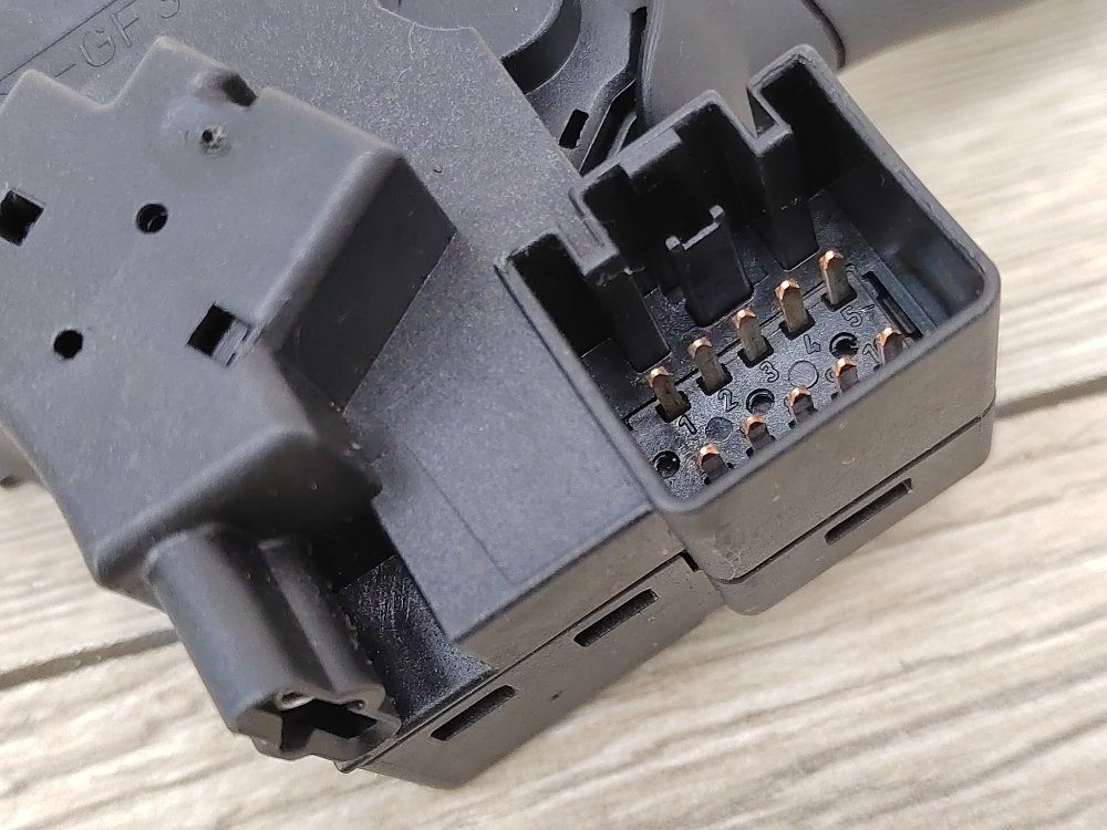 Переключатель подрулевой поворотников, 500 рублей, Москва