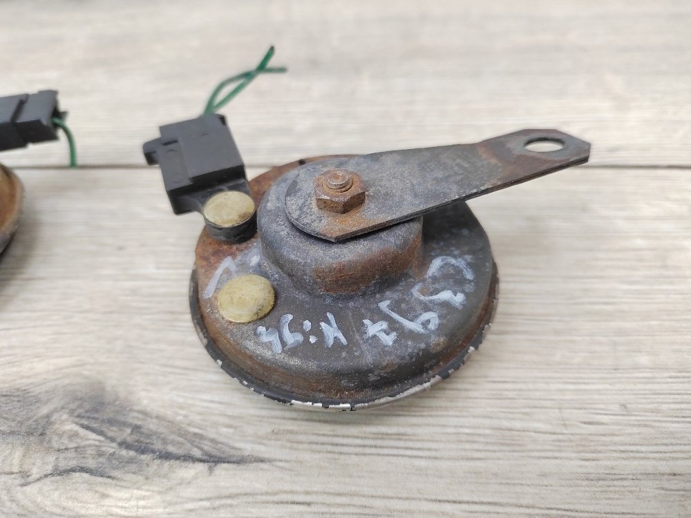 Звуковой сигнал, 1000 рублей, Москва