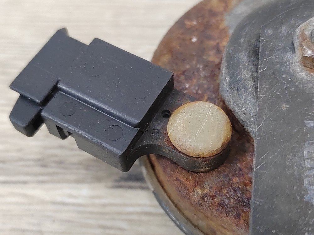 Звуковой сигнал, 1000 рублей, Москва