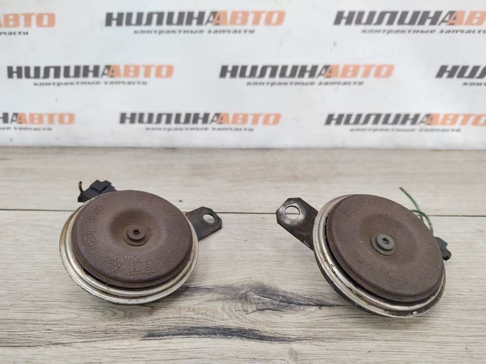 Звуковой сигнал, 1000 рублей, Москва