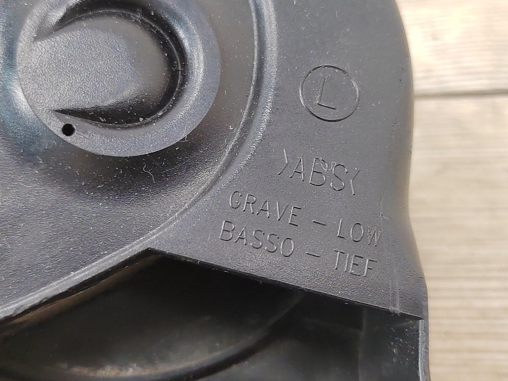 Звуковой сигнал, 1000 рублей, Москва