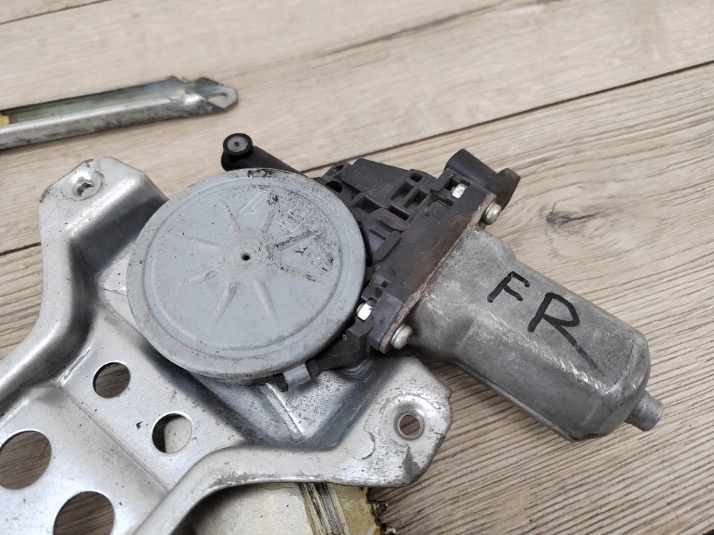 Стеклоподъемник, 1300 рублей, Москва