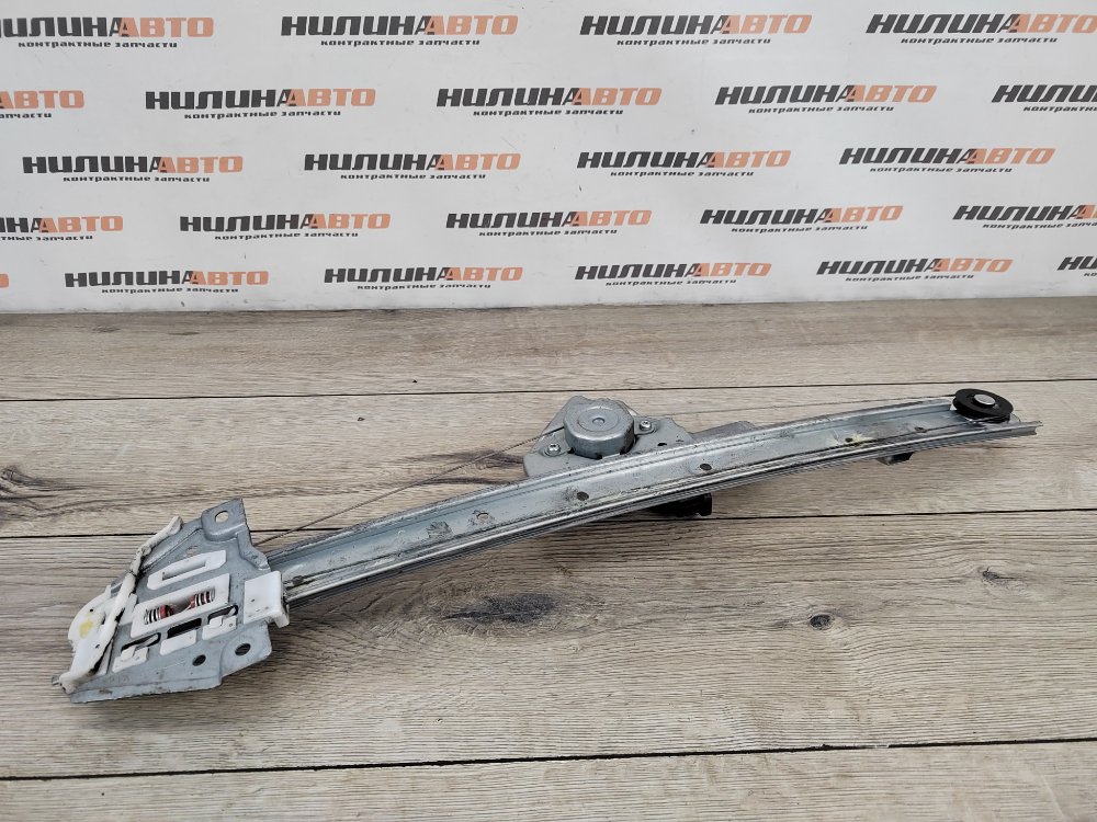 Стеклоподъемник, 1000 рублей, Москва