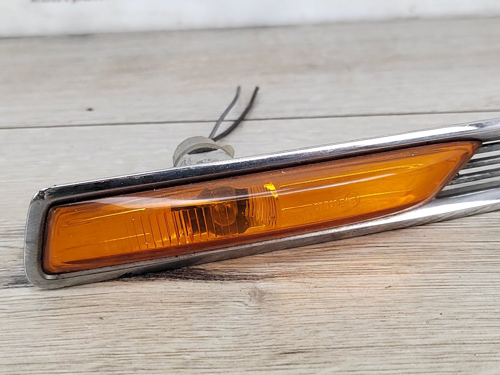 Повторитель поворота в крыло, 500 рублей, Москва