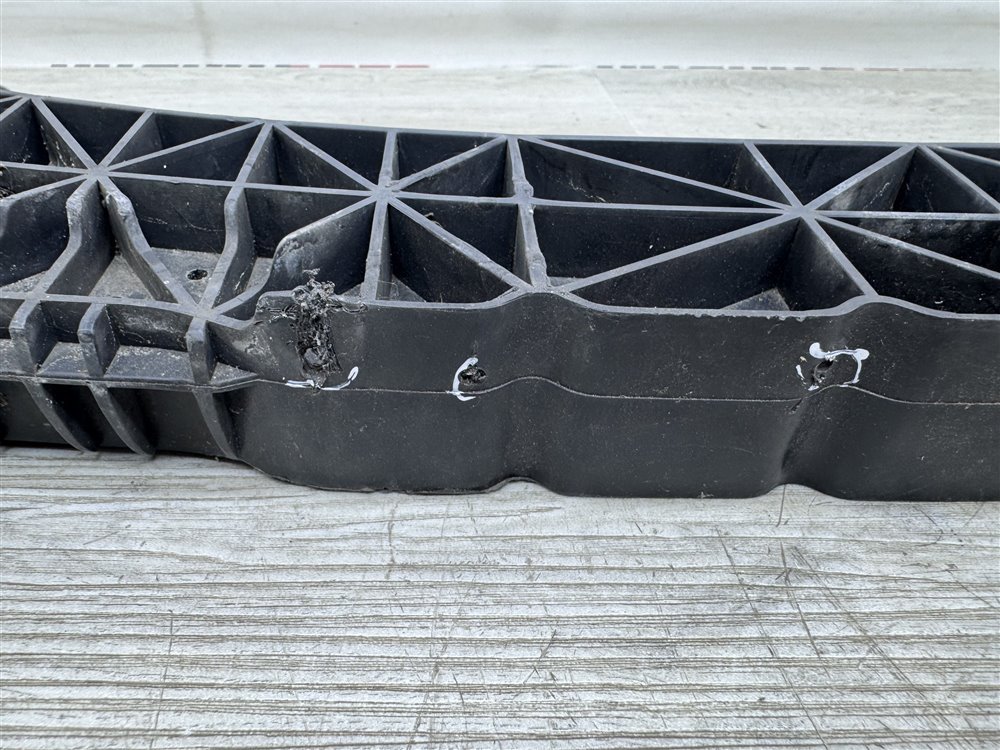 Усилитель бампера, 2500 рублей, Севастополь