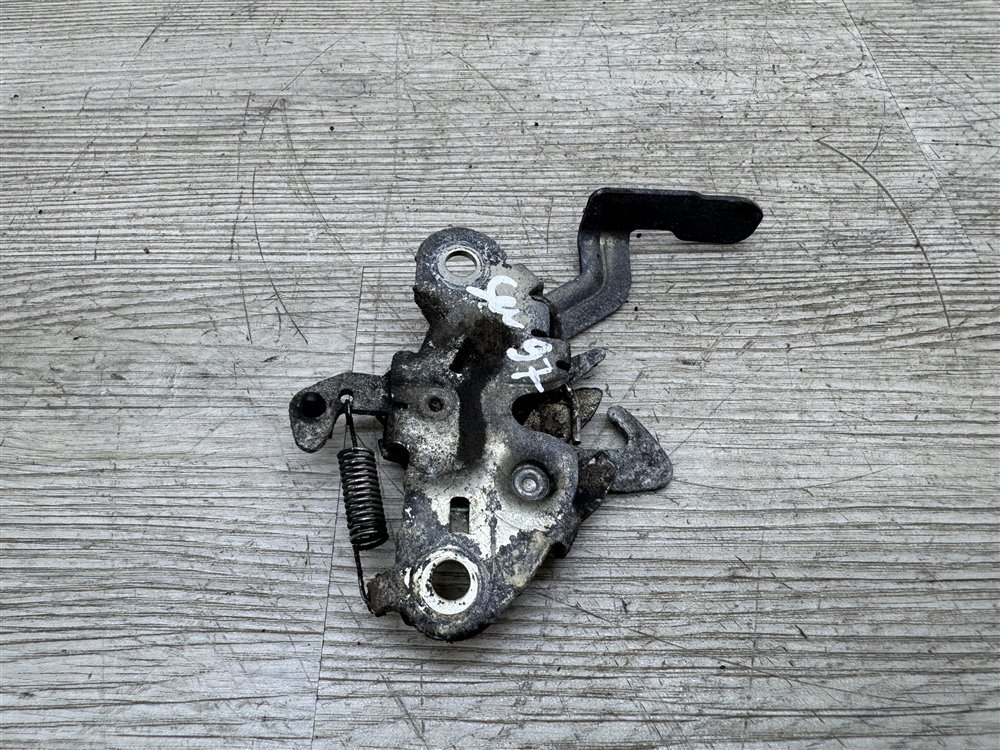 Замок капота, 900 рублей, Севастополь