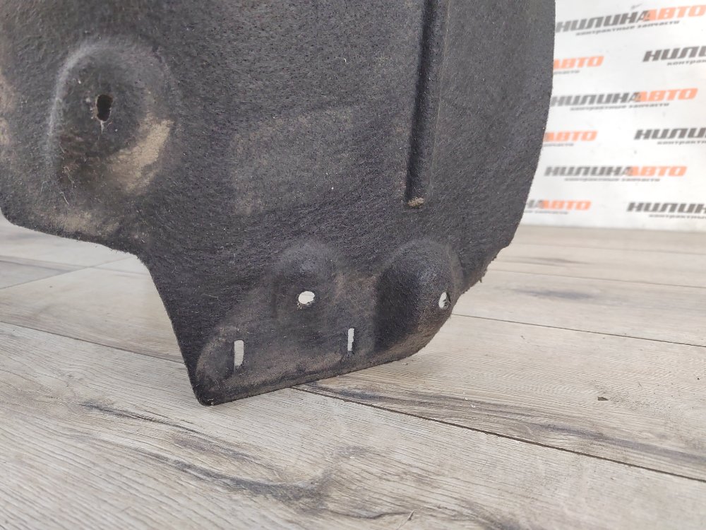 Подкрылок, 1000 рублей, Москва