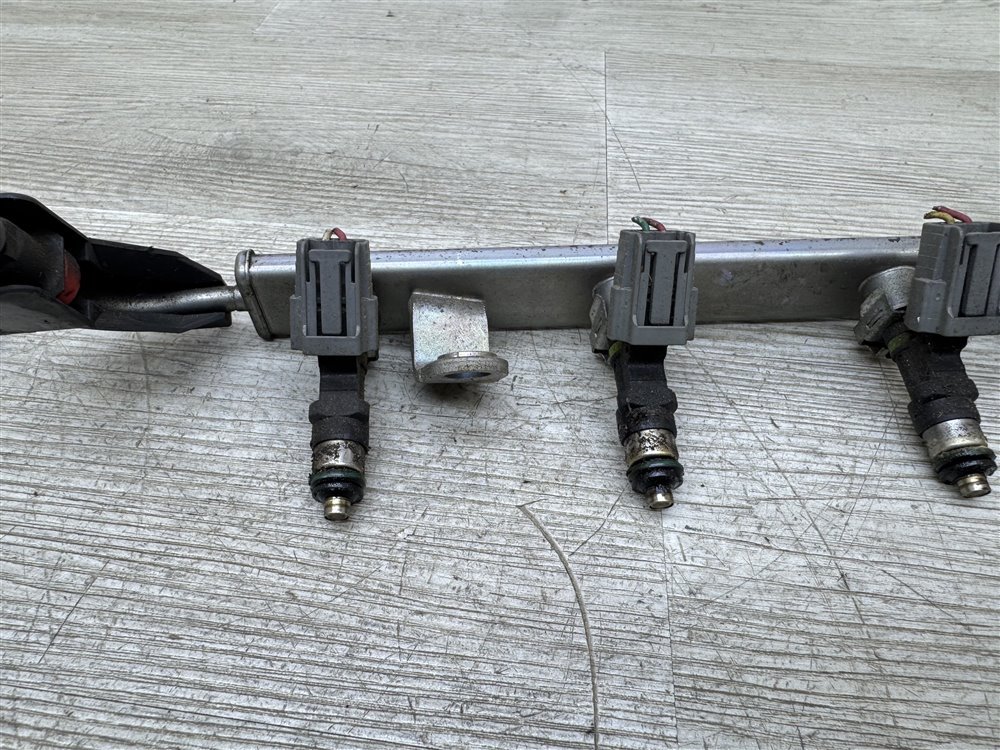 Рампа топливная, 2000 рублей, Севастополь