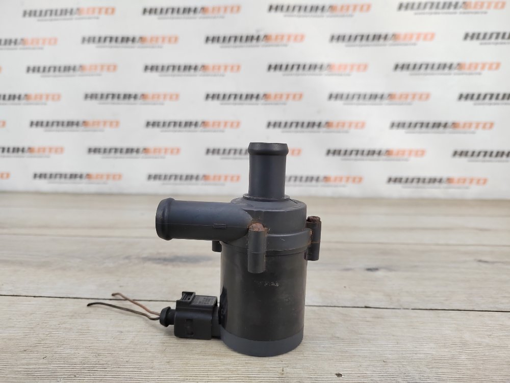 Насос водяной вспомогательный, 2000 рублей, Москва