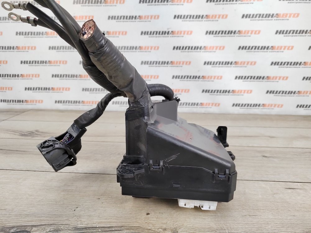 Блок предохранителей под капот, 2000 рублей, Москва