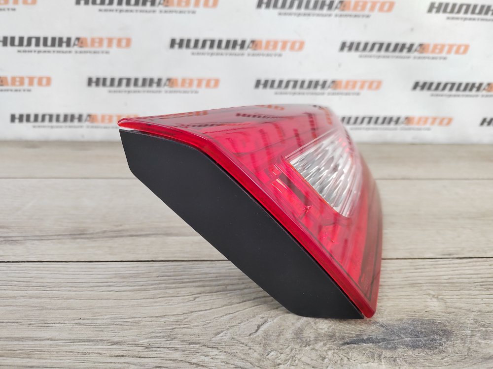 Фонарь в крышку багажника, 3000 рублей, Москва