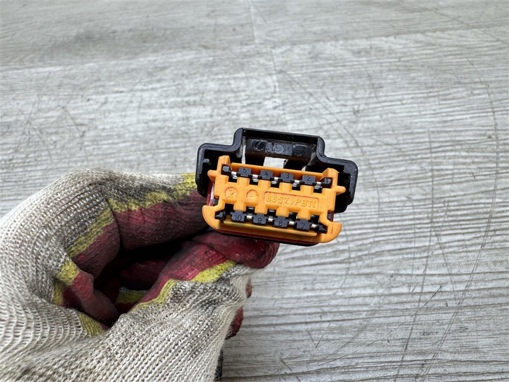 Фишка фары, 1300 рублей, Севастополь