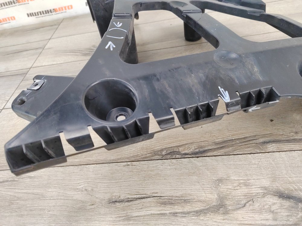 Кронштейн бампера, 1000 рублей, Москва